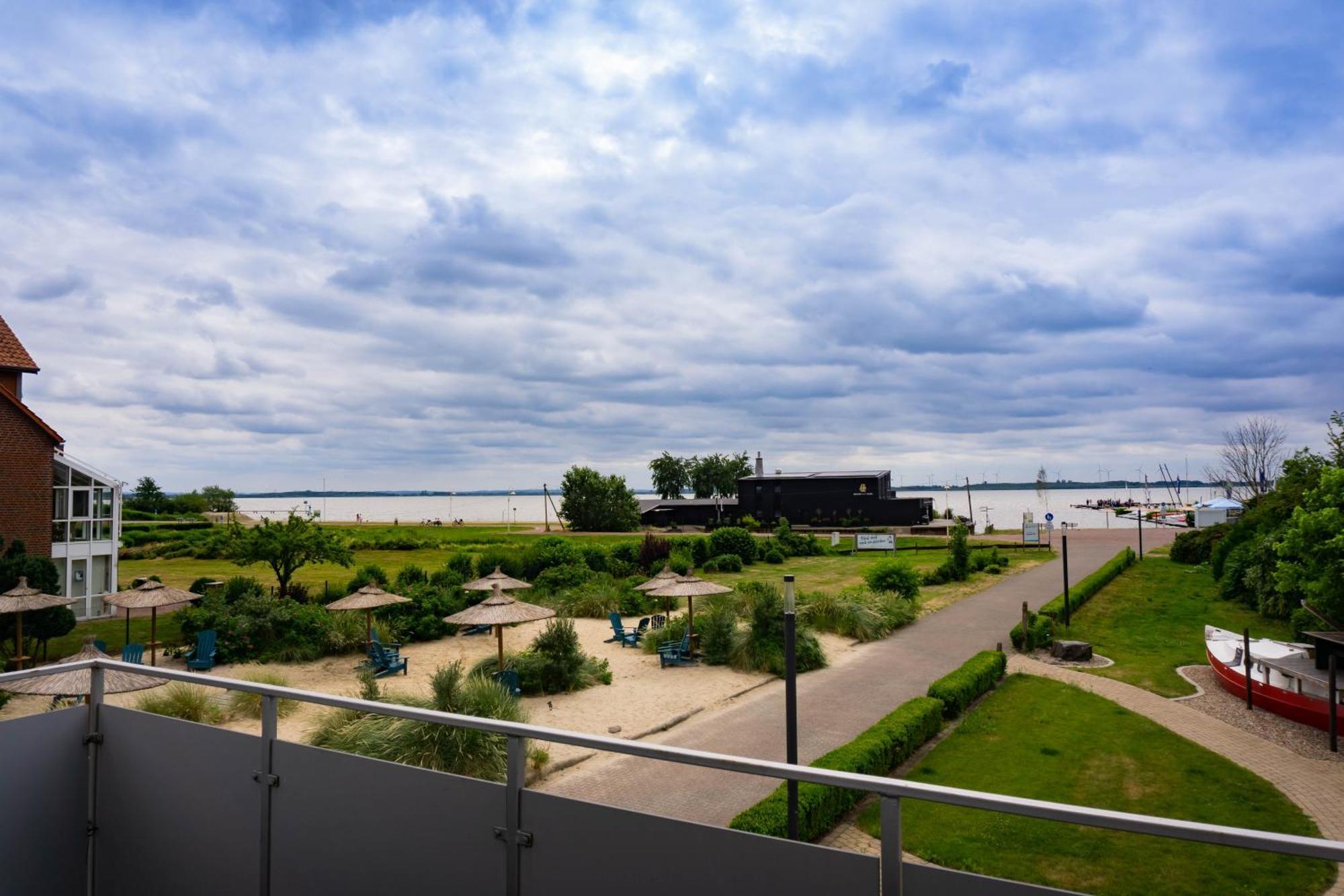 レンブルッフHaus Strandglueck - Urlaub Mit Blick Auf Den Duemmer Seeアパートメント エクステリア 写真